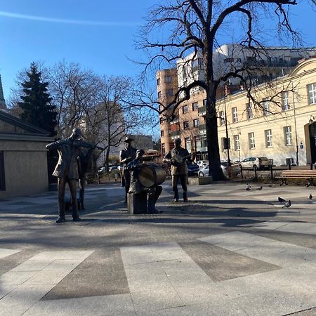 Komfortowy Apartament Na Florianskiej, Park Praski, Dw Wilenski,W Odleglosci Spaceru Od Starego Miasta, Milo Widziec Gosci Ze Zwierzetami Warschau Buitenkant foto