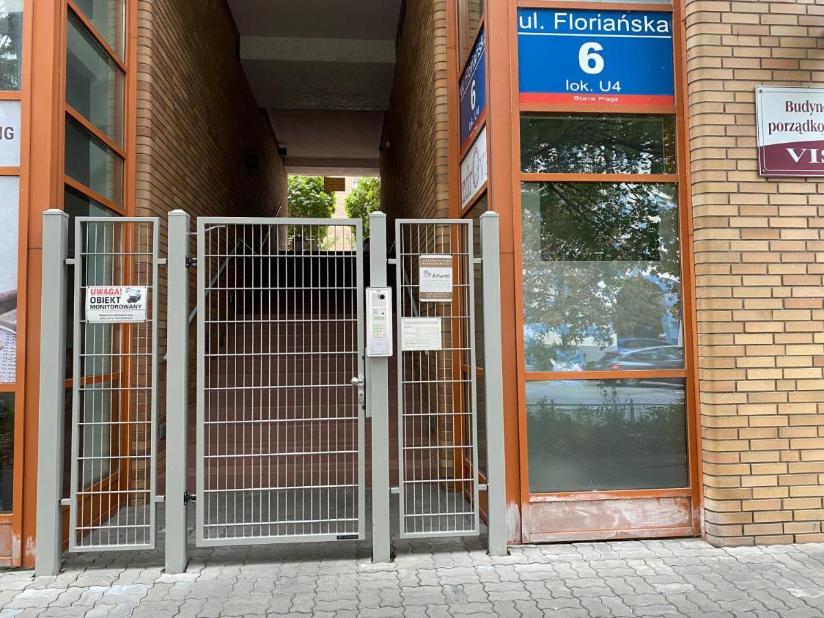 Komfortowy Apartament Na Florianskiej, Park Praski, Dw Wilenski,W Odleglosci Spaceru Od Starego Miasta, Milo Widziec Gosci Ze Zwierzetami Warschau Buitenkant foto
