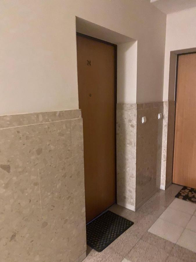 Komfortowy Apartament Na Florianskiej, Park Praski, Dw Wilenski,W Odleglosci Spaceru Od Starego Miasta, Milo Widziec Gosci Ze Zwierzetami Warschau Buitenkant foto